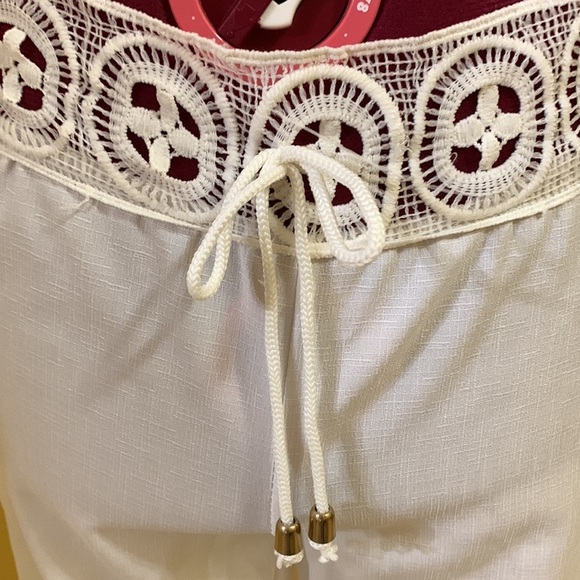 Embroidered waistband white front tie crepe pants 🔴 - Picture 4 of 5